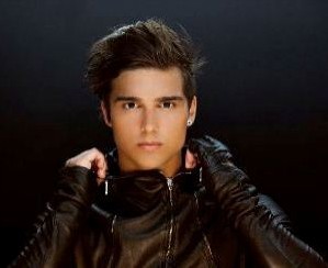 The Saade Vol.2 Previews: ‘Crashed On The Dance Floor’