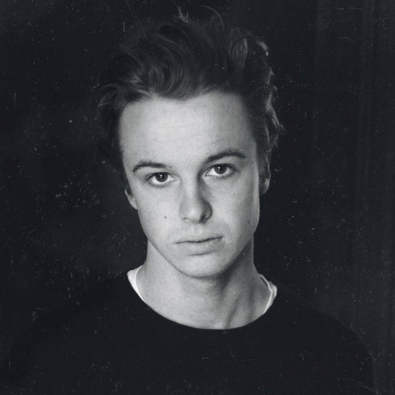 SONG: Isak Danielson – ‘Broken’