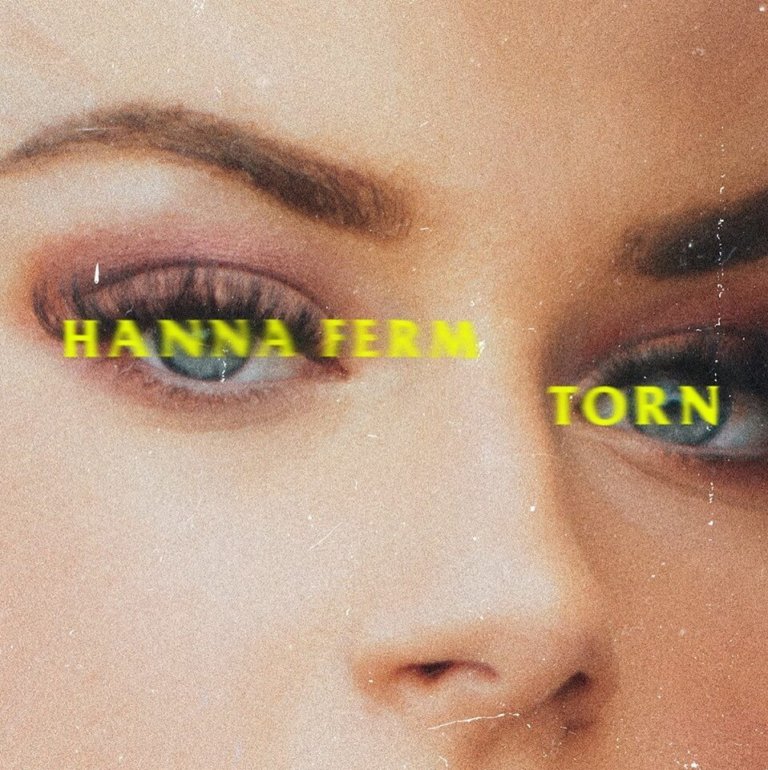 VIDEO: Hanna Ferm – ‘Torn’ (live)